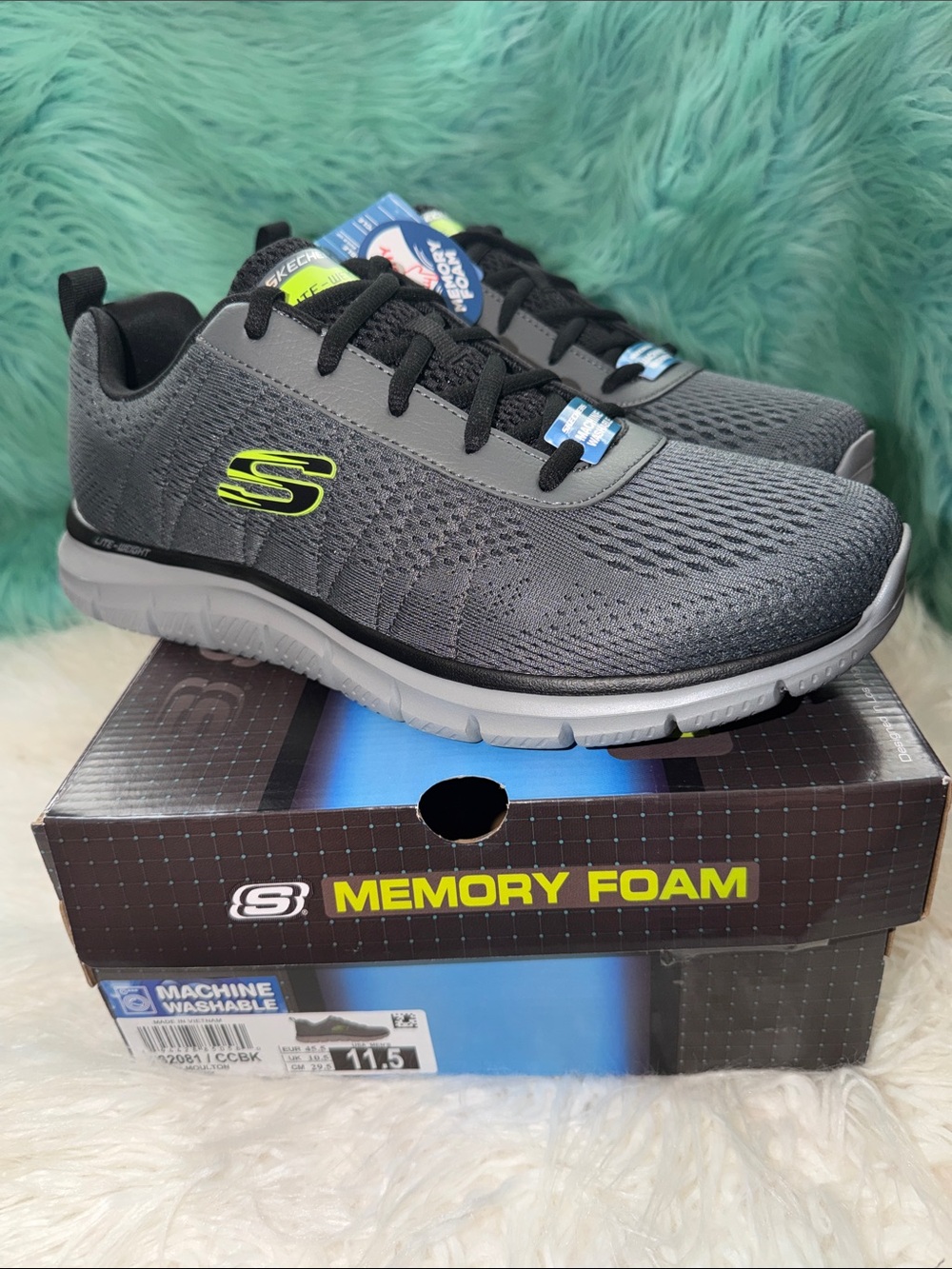NIB Skechers Sport Track-Moulton Charcoal Gray/Black Mens 11.5